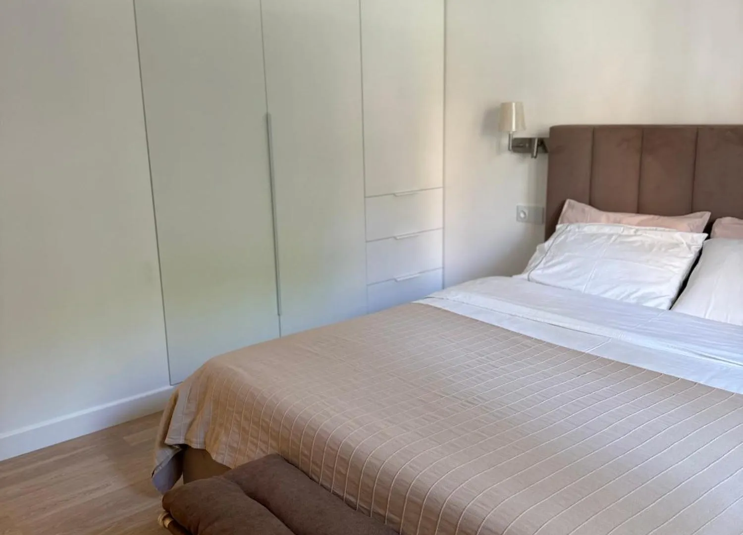Dostyk Avenue Apartment Almaty